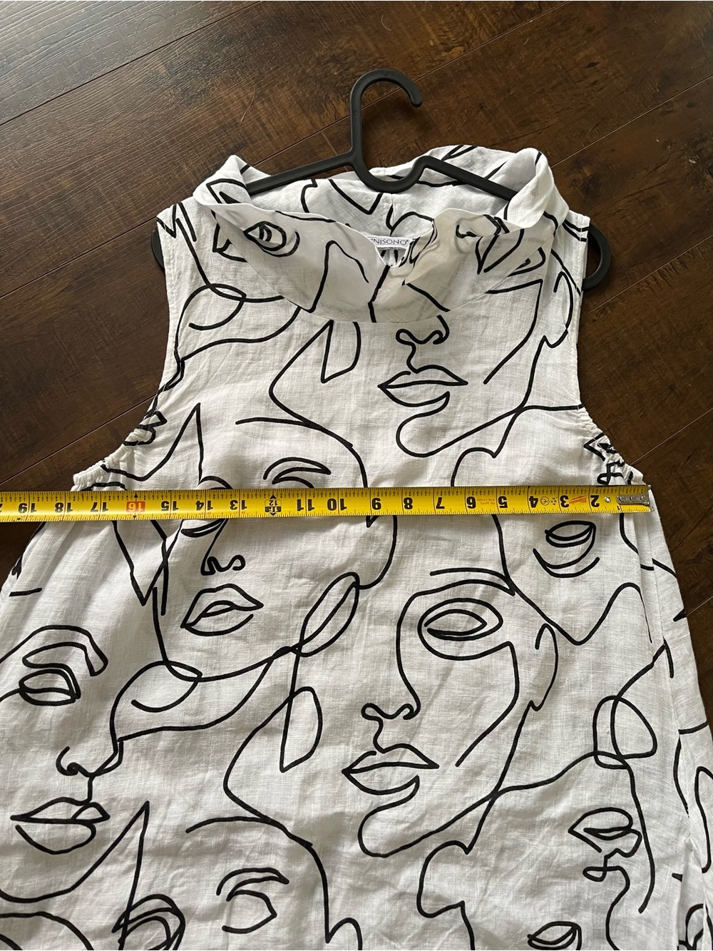 Sleeveless Linen White Graphic Face Print Dress - Picture 5 of 10